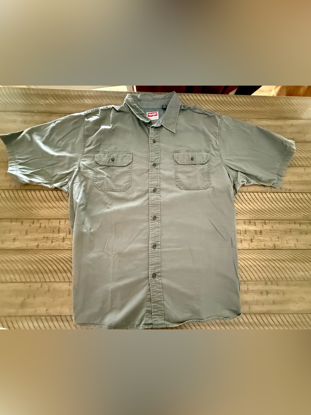 Wrangler Short-Sleeve Button-Down Shirt - gray